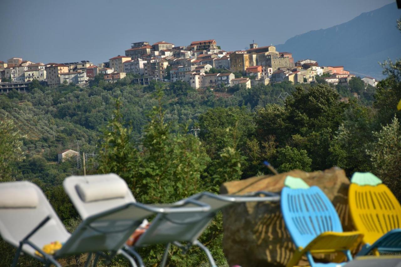 Agriturismo B&B Il Rifugio Di Nino Контурси Екстериор снимка