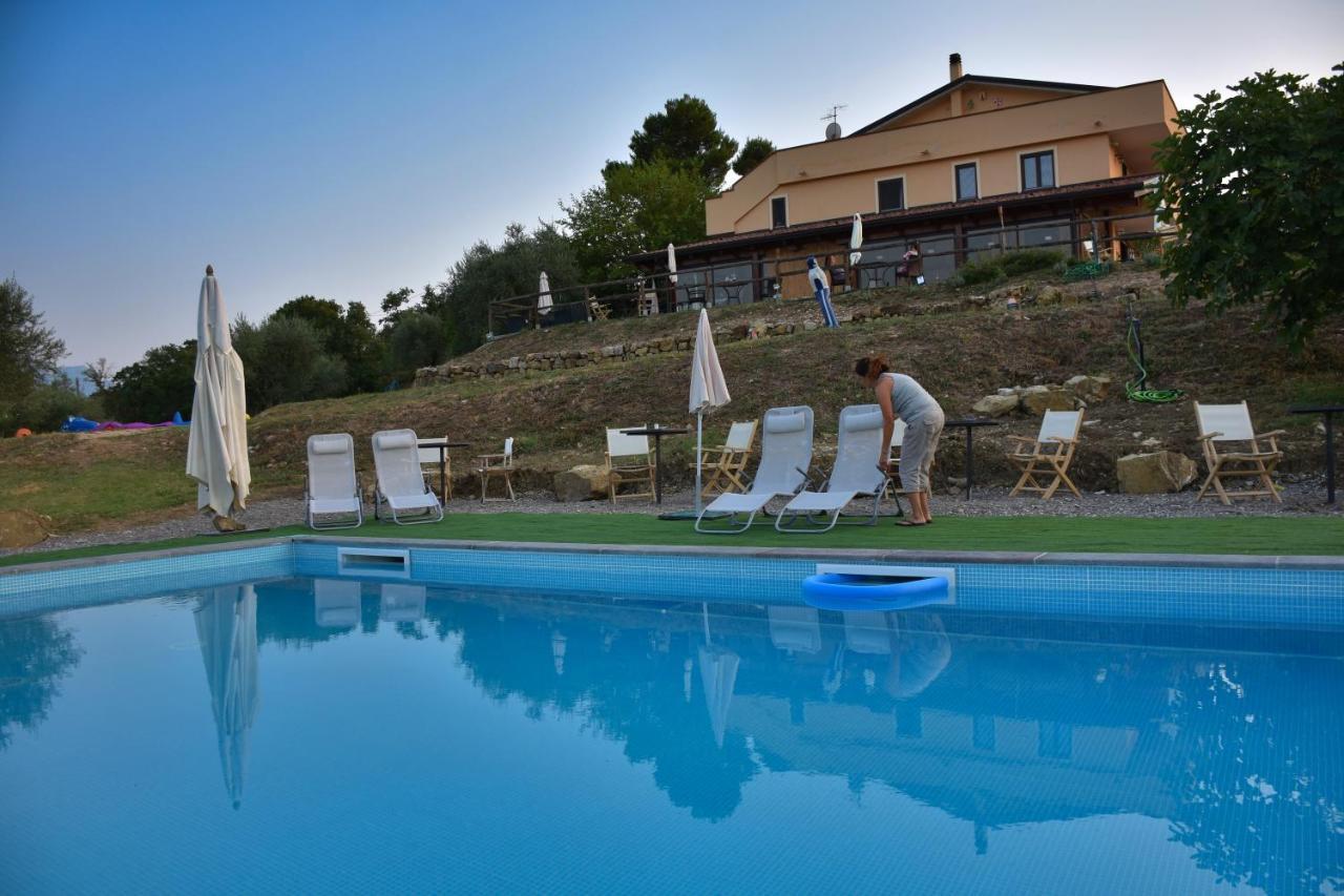 Agriturismo B&B Il Rifugio Di Nino Контурси Екстериор снимка