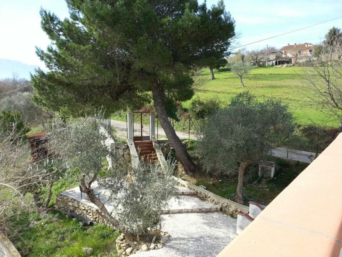 Agriturismo B&B Il Rifugio Di Nino Контурси Екстериор снимка