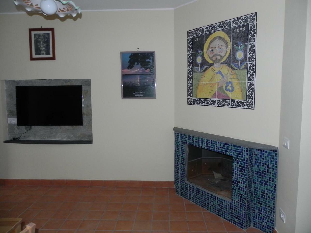 Agriturismo B&B Il Rifugio Di Nino Контурси Екстериор снимка
